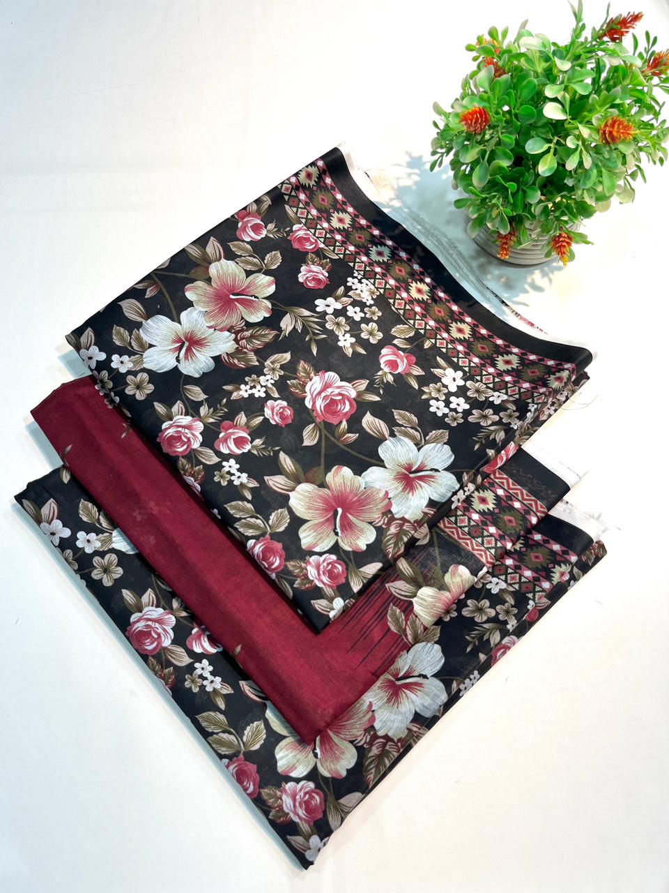 Sahara Lawn 3pc Suit