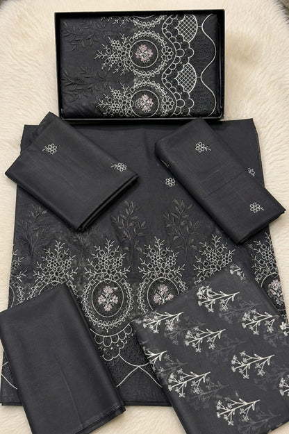 Taiba noor Lawn embroidered 3Pc